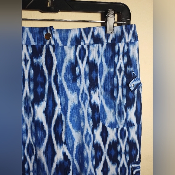 Chicos Zenergy Cropped Pants Blue Patterned Coastal Beach Boho Classy - Picture 5 of 14
